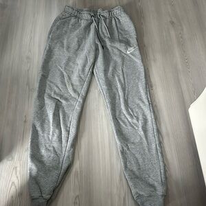 grey nike sweatpants xs